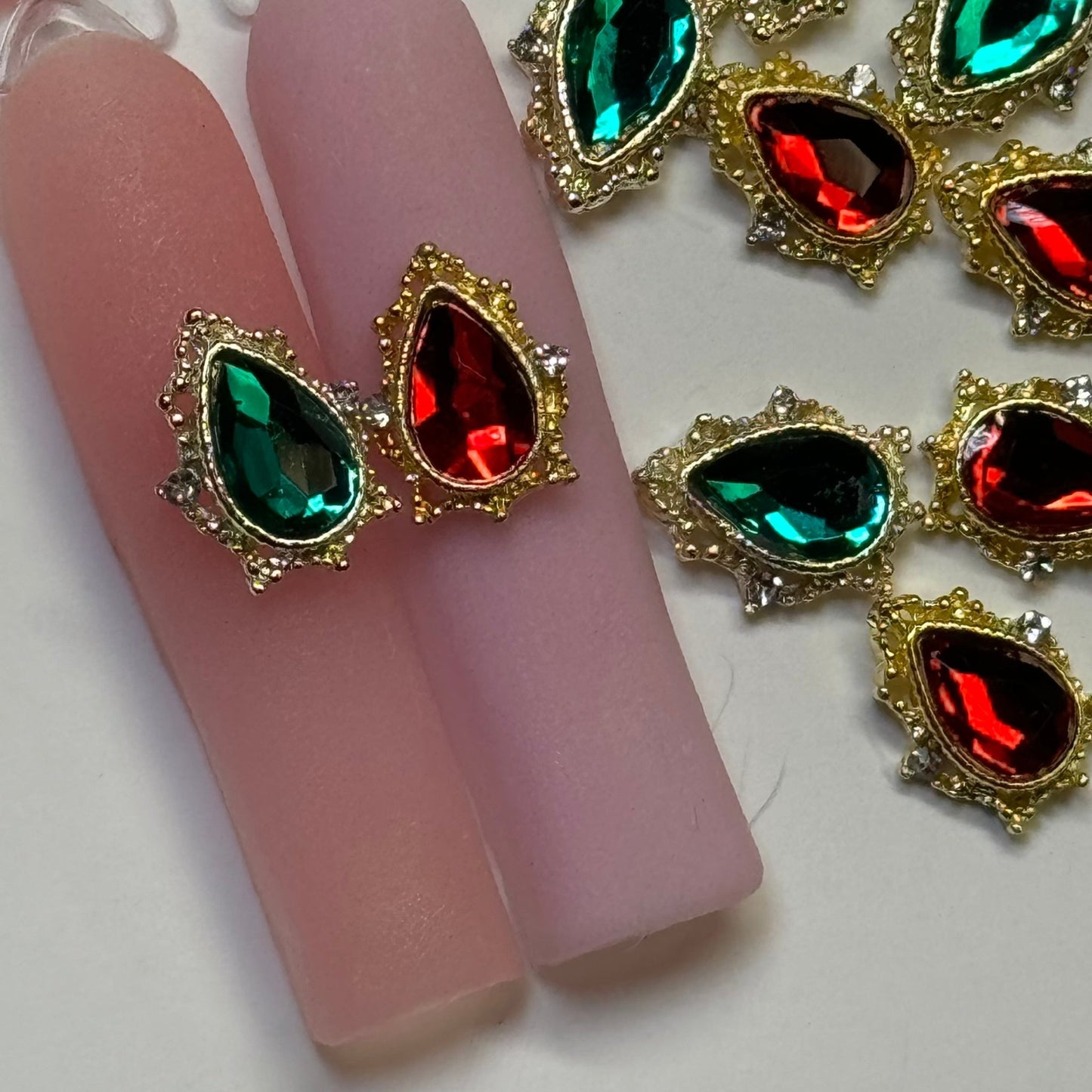 10 PCs Red & Green tear Drop shape nail charm mix - JTessentials