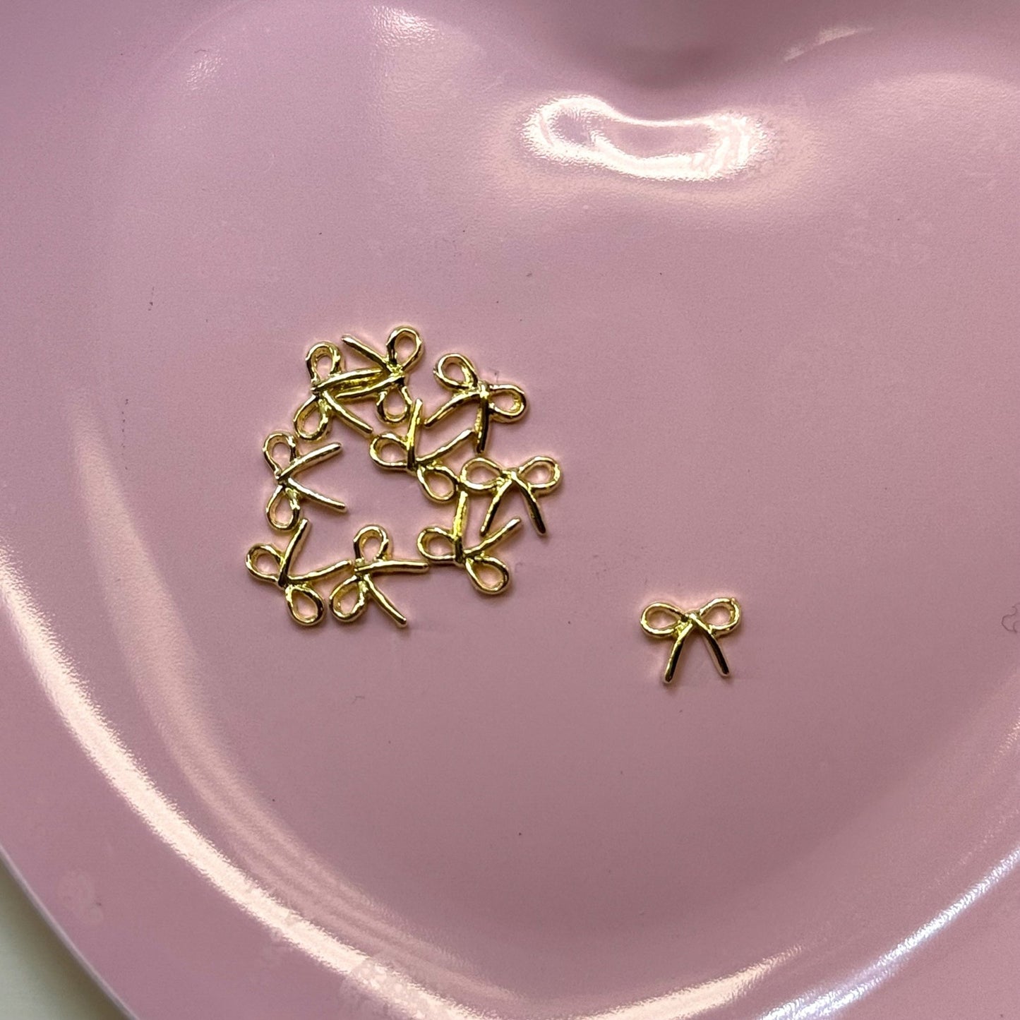 10 Pcs Thin Bow Gold Nail Charms - Elegant & Cute Nail Accessories - JTessentials