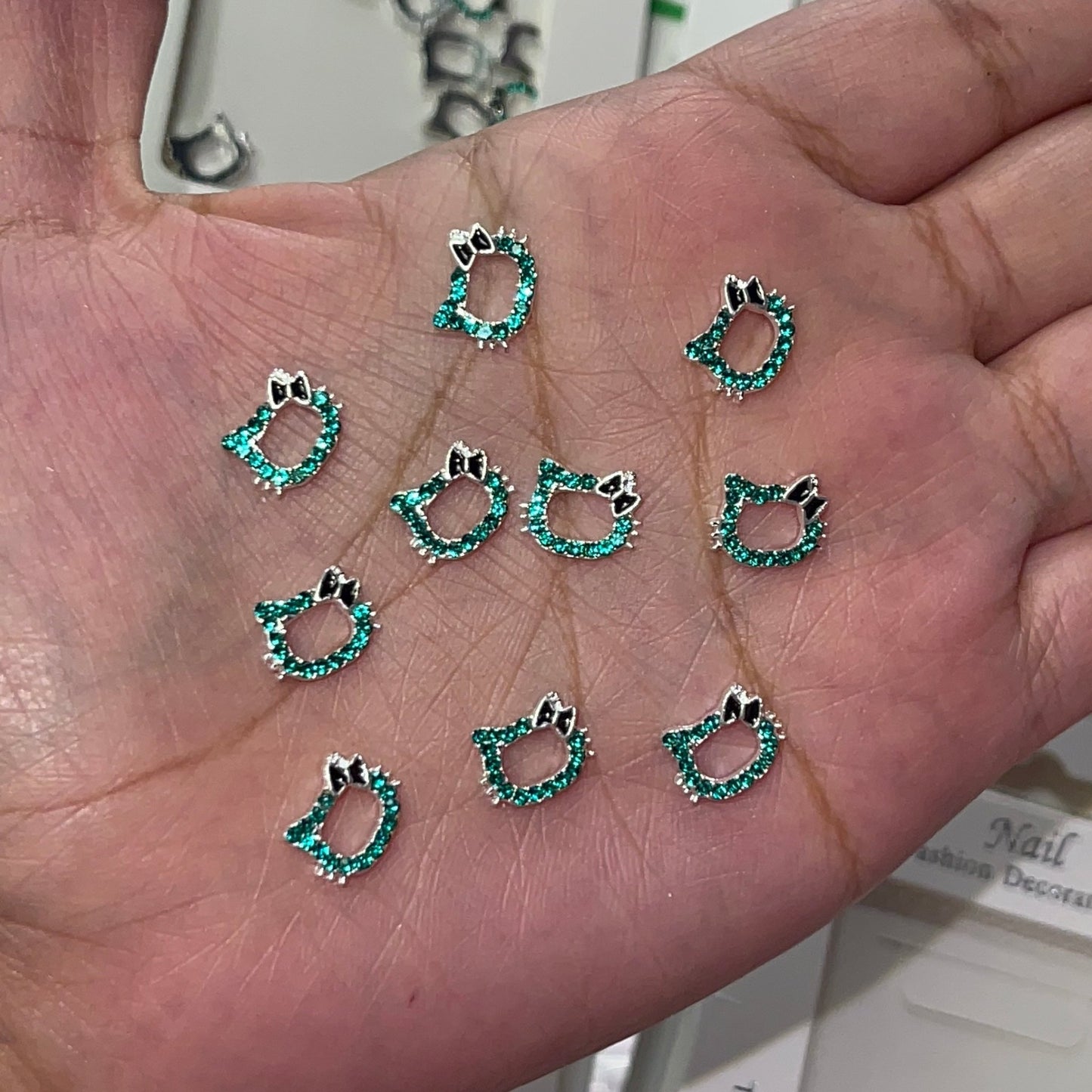10pc kitty Nail Charms•Emerald Green outline - JTessentials