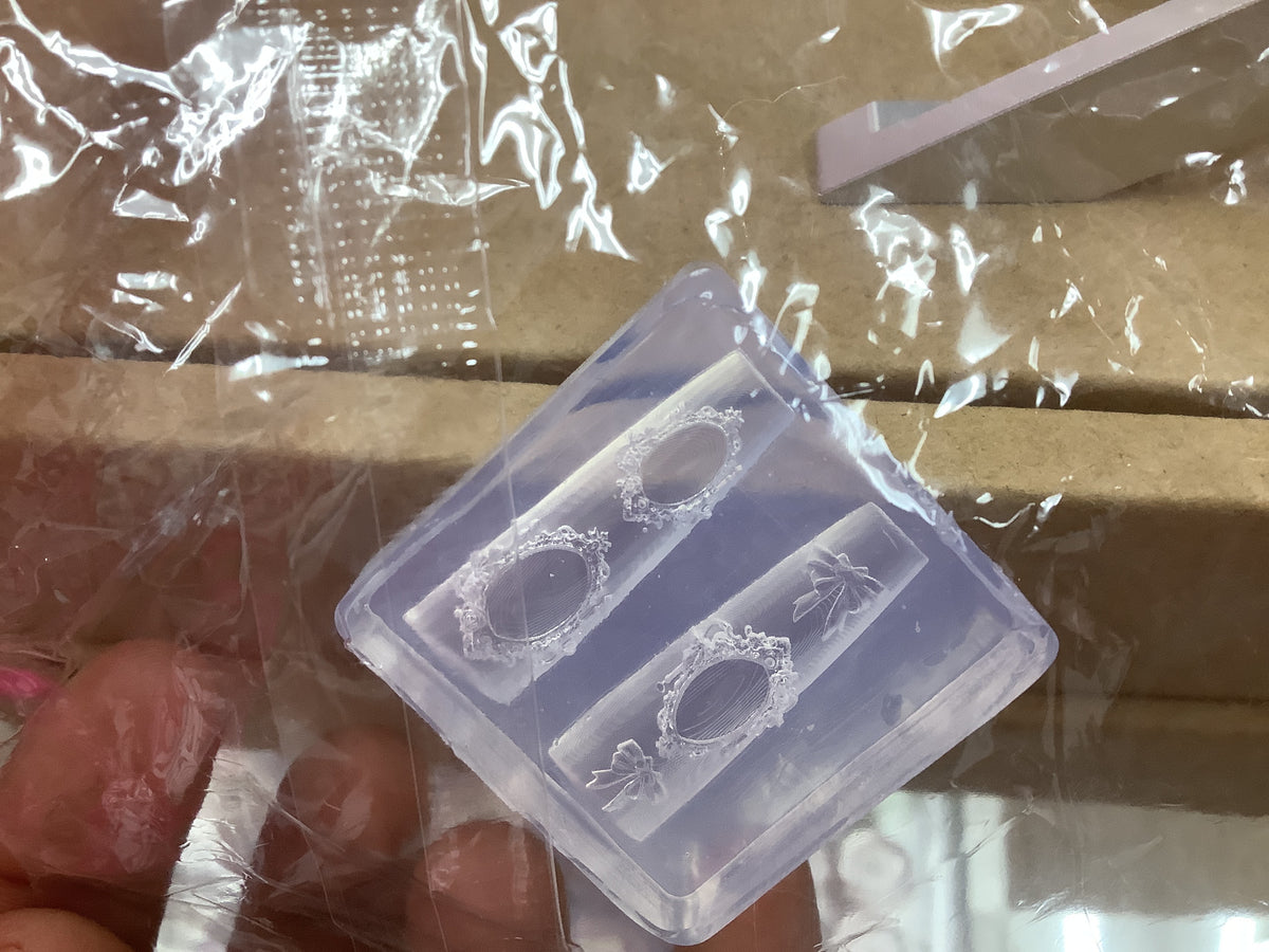 Vintage Frame Silicone Mold