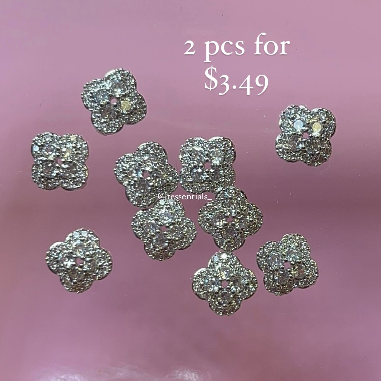2 PCs Chunk silver Clover - Luxury nail charm High Quality - JTessentials