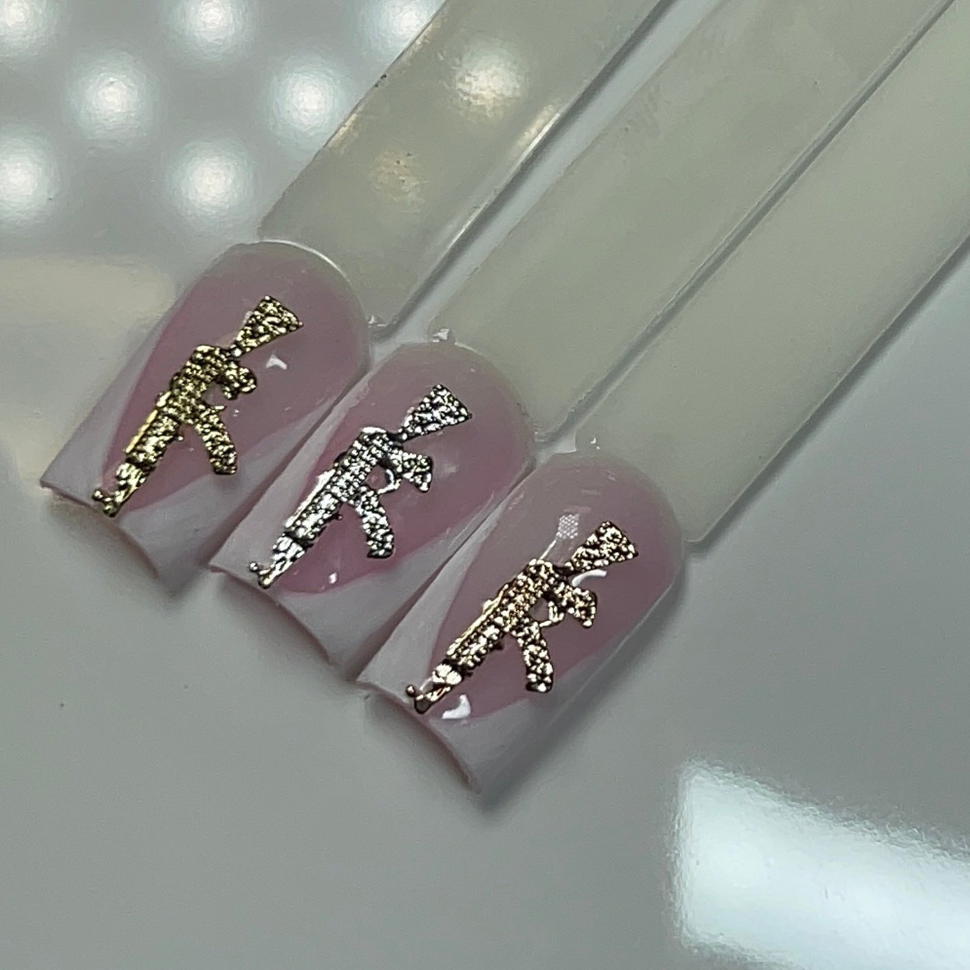 20 pcs - nail accessories Multicolor Gun Shape riffle - JTessentials