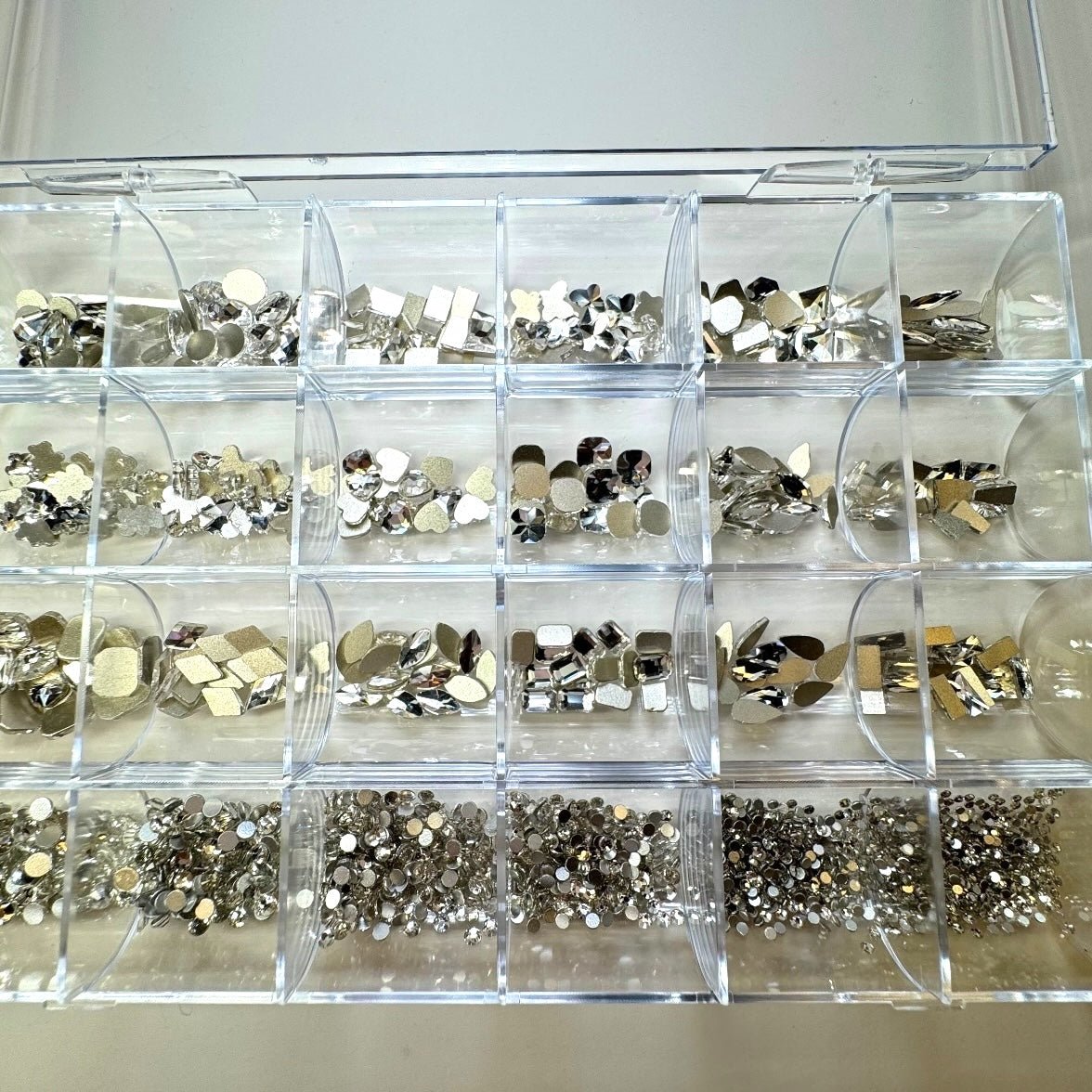 24 Grit Silver High - Quality Rhinestone Box - JTessentials