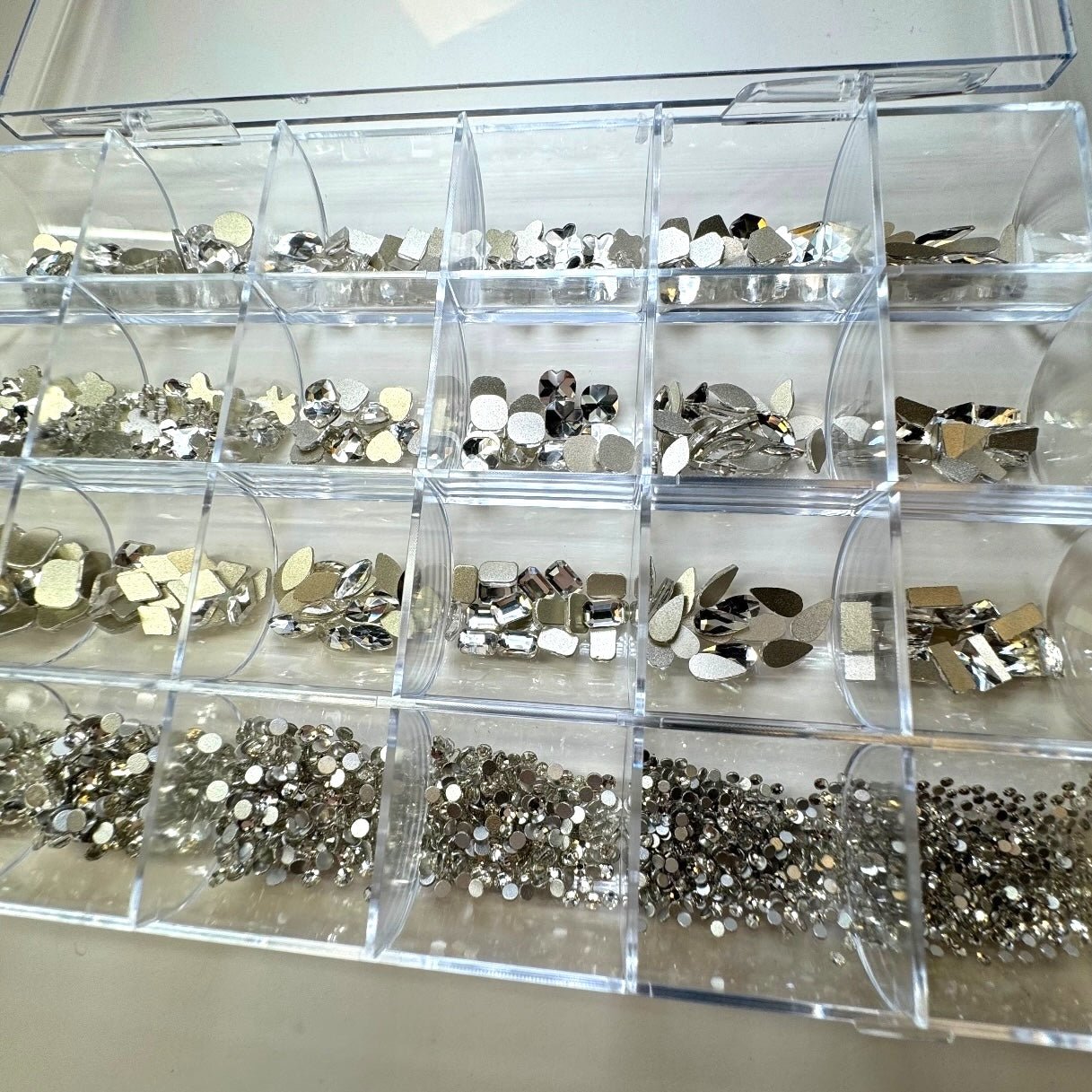 24 Grit Silver High - Quality Rhinestone Box - JTessentials