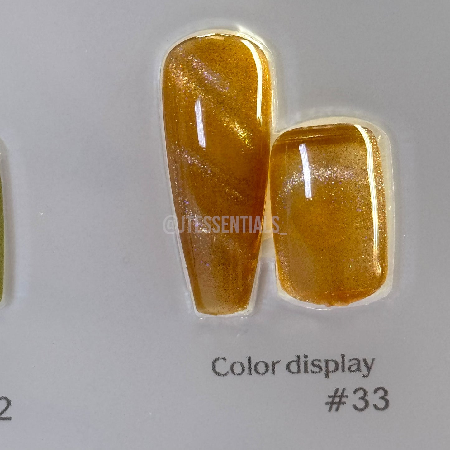 DM Gemstone Cat Eye Gel Polish – Magnetic Reflective Colors for a Multi-Dimensional Look