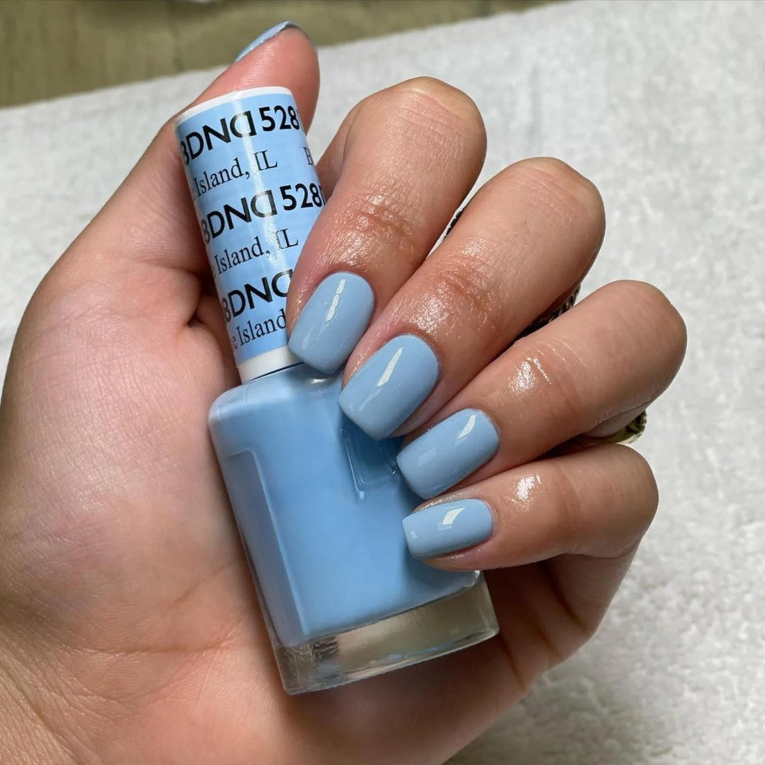 DND #528 Blue Island – Duo Gel & Lacquer Set | Ocean Blue Long-Lasting Gel Polish