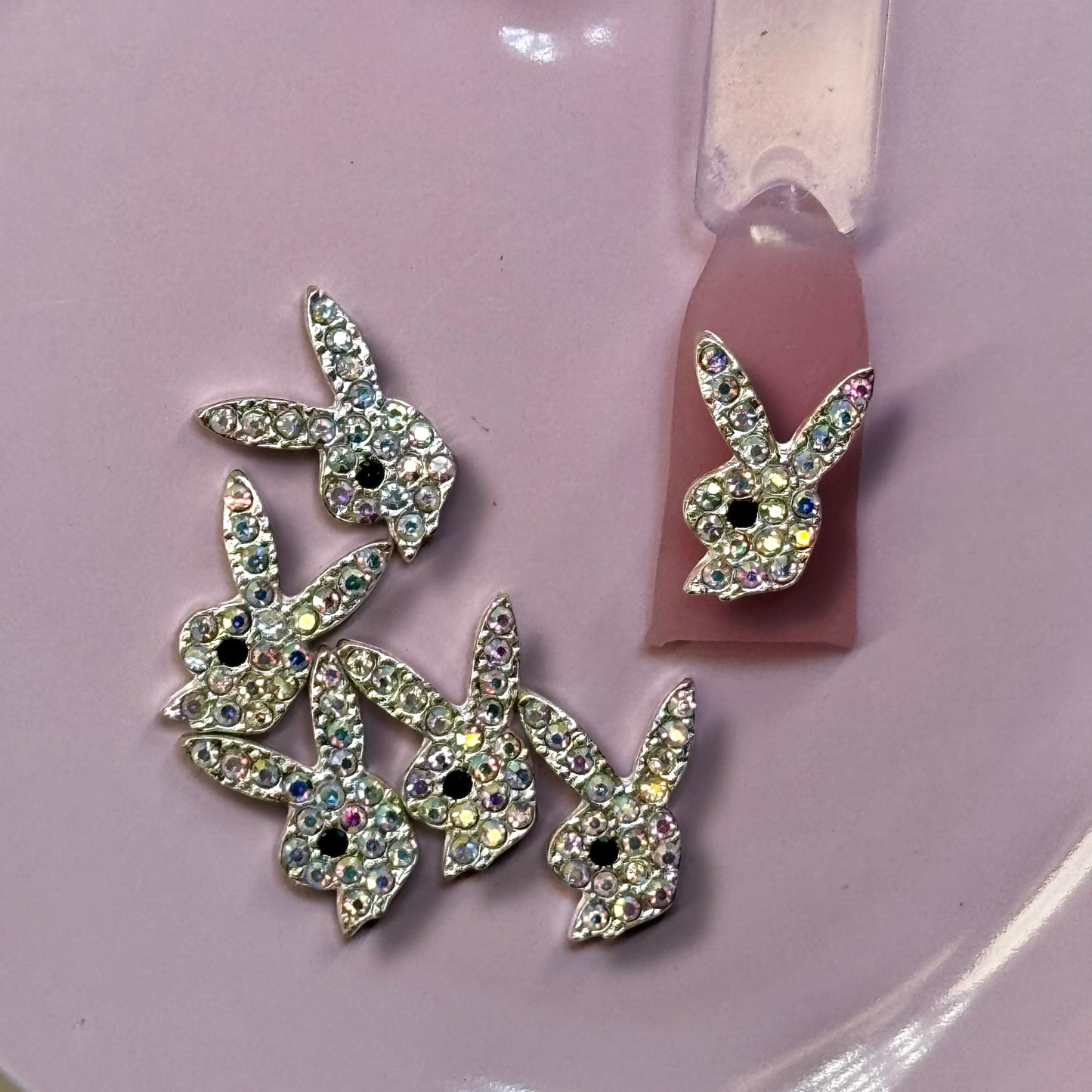 6-Piece Bunny Rhinestone Nail Charms – Playboy-Inspired Luxury Nail Art