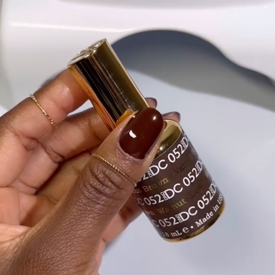 052 DC Gel Polish – Walnut Brown | Rich, Long-Lasting Chocolate Gel Color by DND