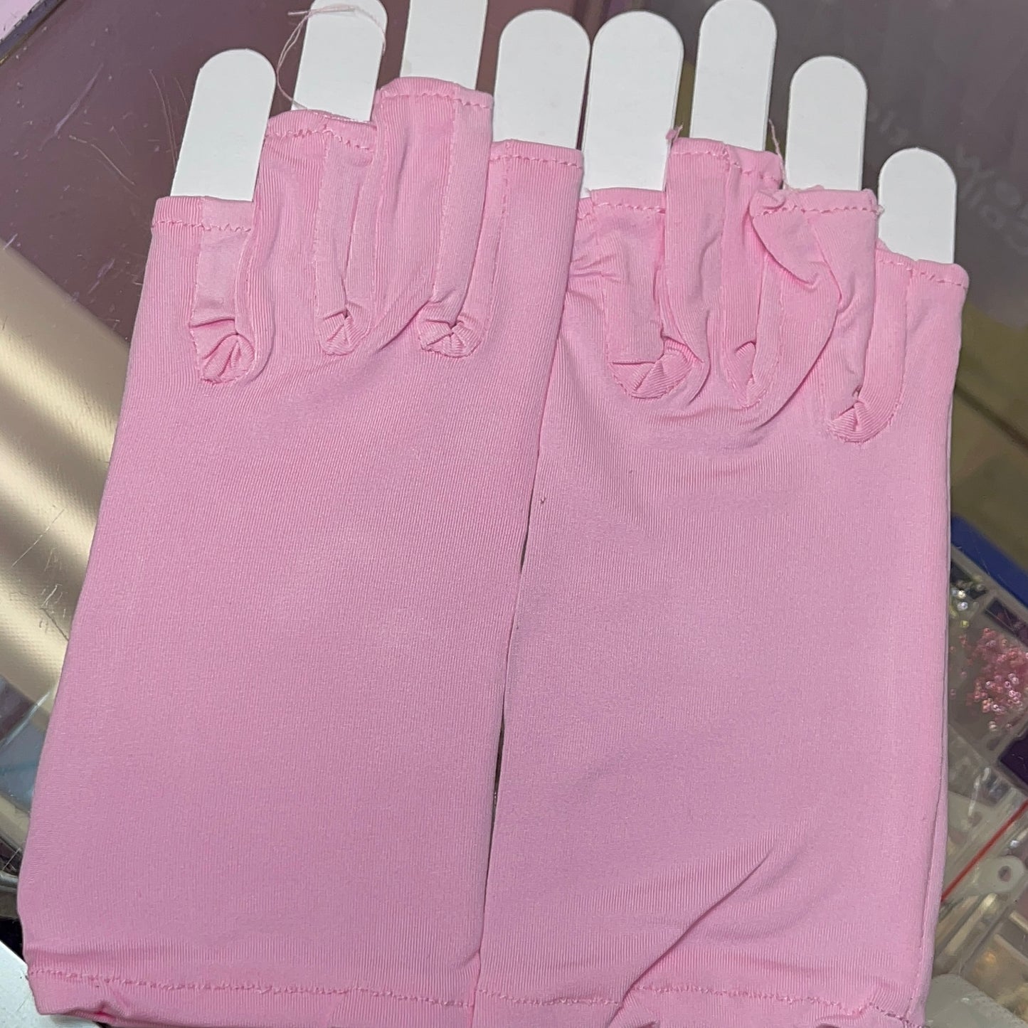 Uv protection gloves