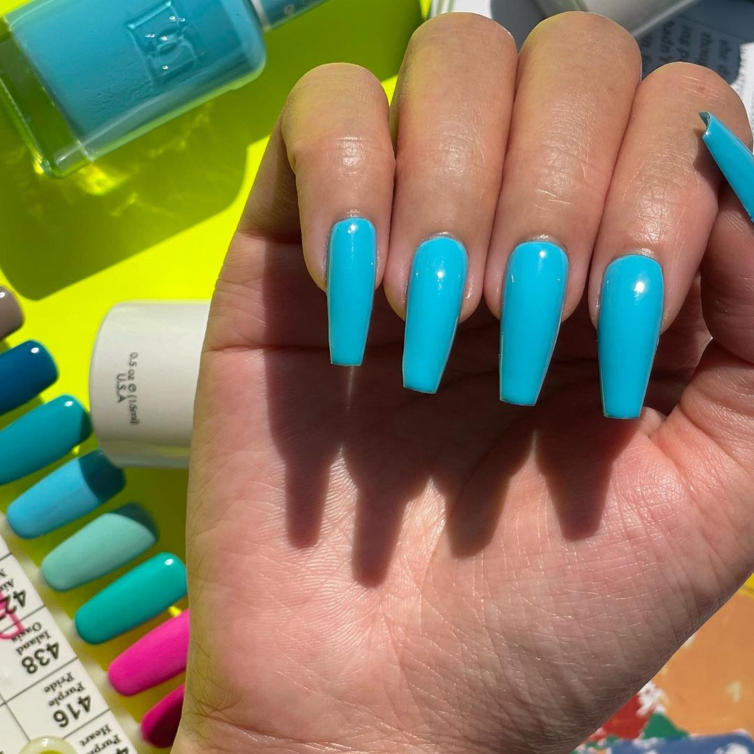 DND #436 Baby Blue – Gel & Matching Polish Duo | Soft Pastel Blue Nail Color