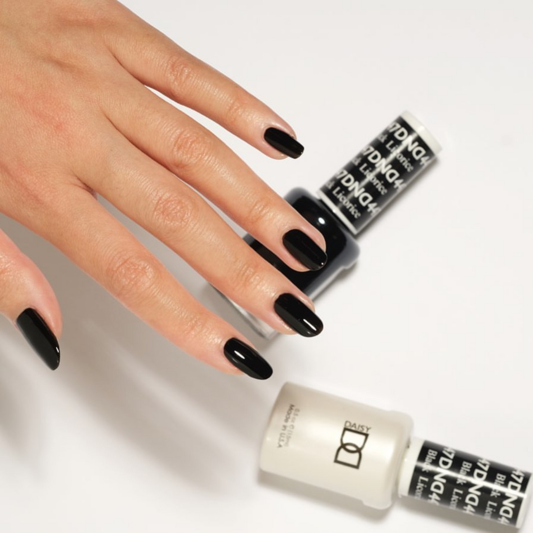 DND #447 Black Licorice – Gel & Matching Polish Duo | Deep Jet Black Nail Color