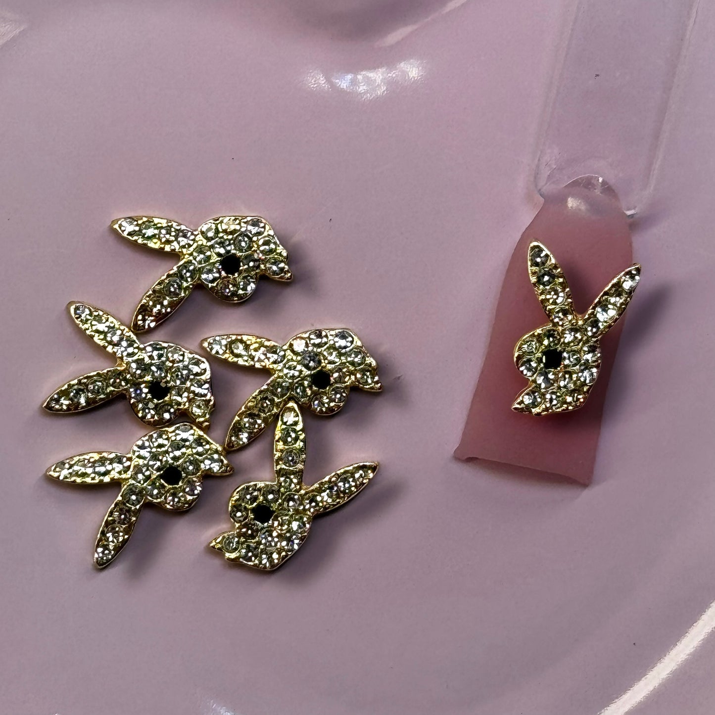 6-Piece Bunny Rhinestone Nail Charms – Playboy-Inspired Luxury Nail Art
