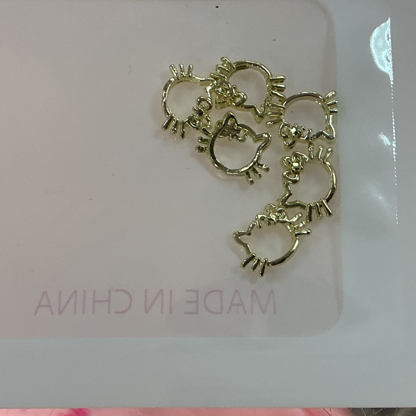 01-Gold Nail charms kitty