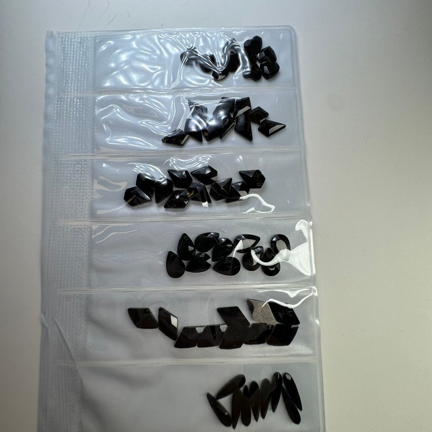 Black Rhinestone Shape - 6 grit pack of crystals for nail decoration - JTessentials