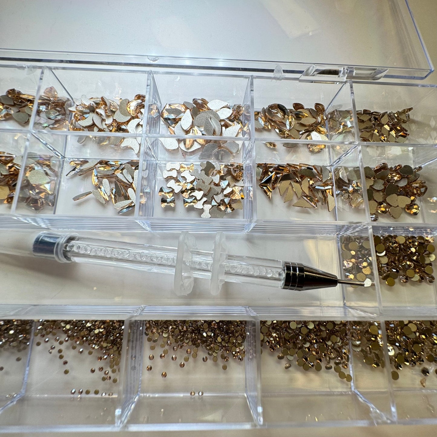 Champagne• Wax pen tool &High Luxury Crystal Box - JTessentials