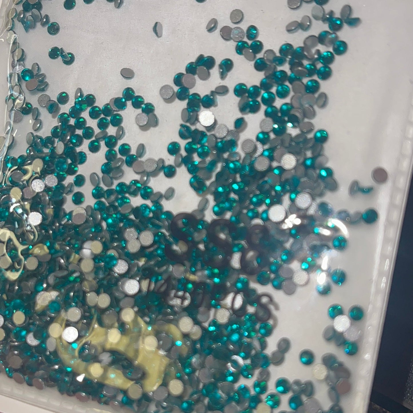 Crystal ss8 1440 rhinestone pack - JTessentials