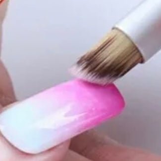 Gradient Ombré - Nail brush 1 pc - JTessentials