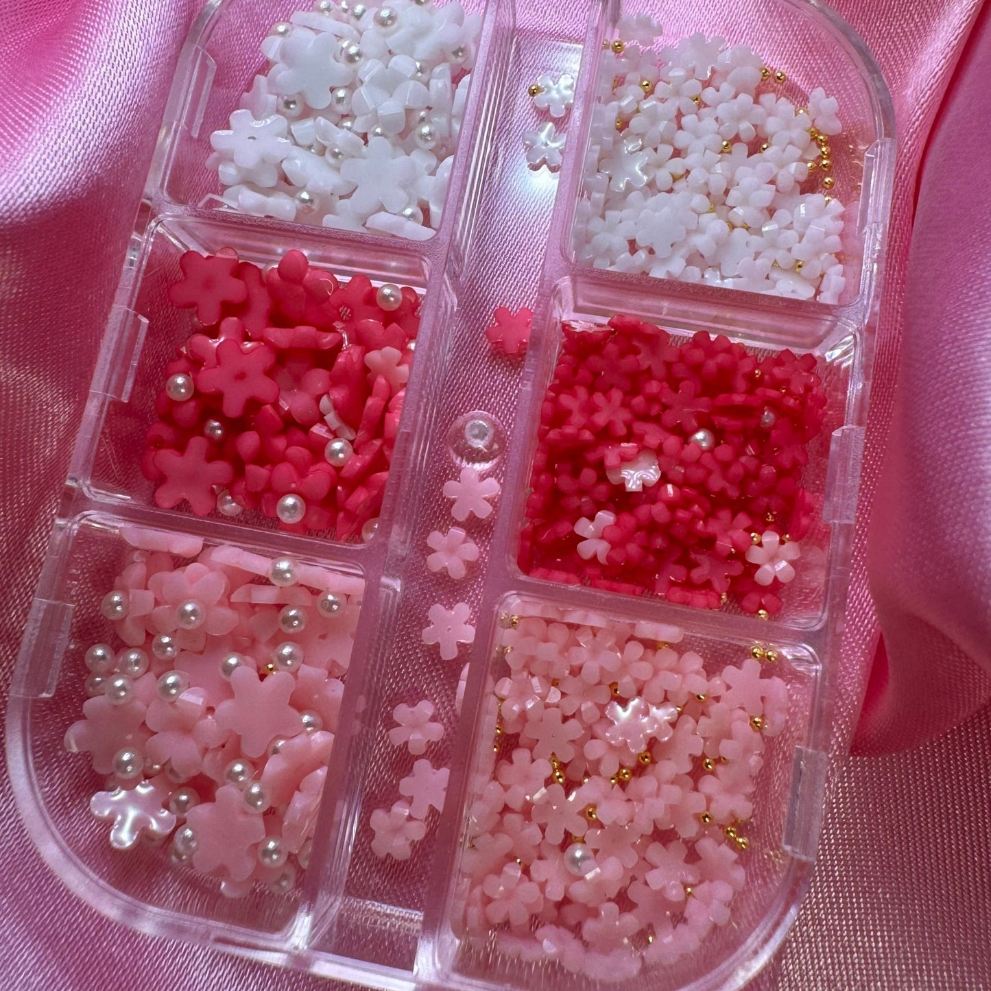 Pink & white Flower resin with pearl and gold bead - JTessentials