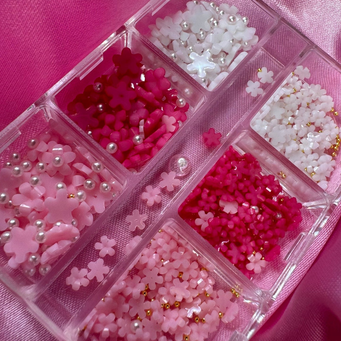 Pink & white Flower resin with pearl and gold bead - JTessentials