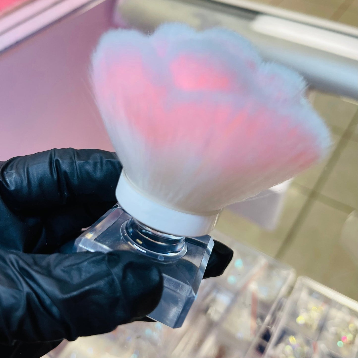 Rose shaped Nail Dust brush - pink - JTessentials