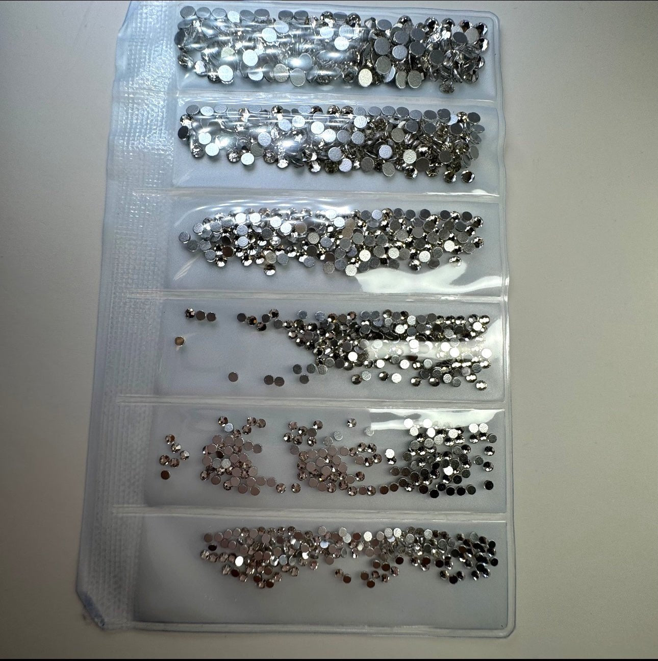 Silver rhinestone flat back - 6 grit pack of crystals for nail decoration - JTessentials