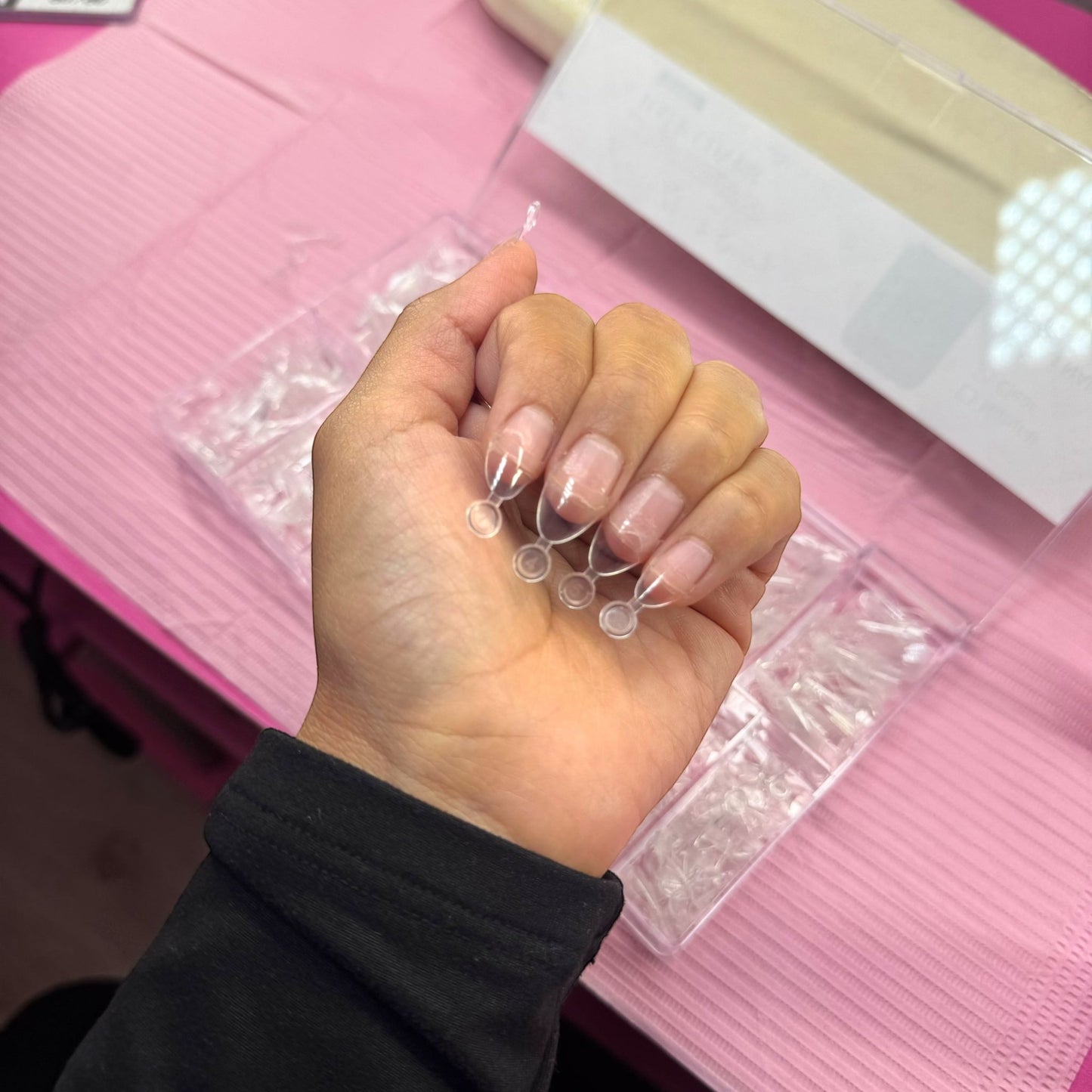 XS Almond Tips Pre - shaped - 504 pcs BOX - JTessentials