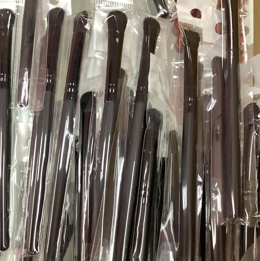 1 pc- Black Nail dust brush - JTessentials