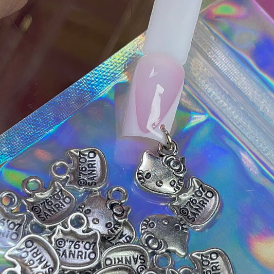10 pcs Dangle - HELLO K Face - JTessentials