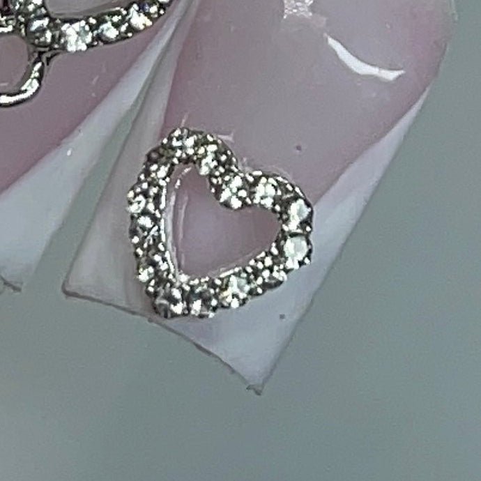 10 PCs Silver heart charm outline - JTessentials