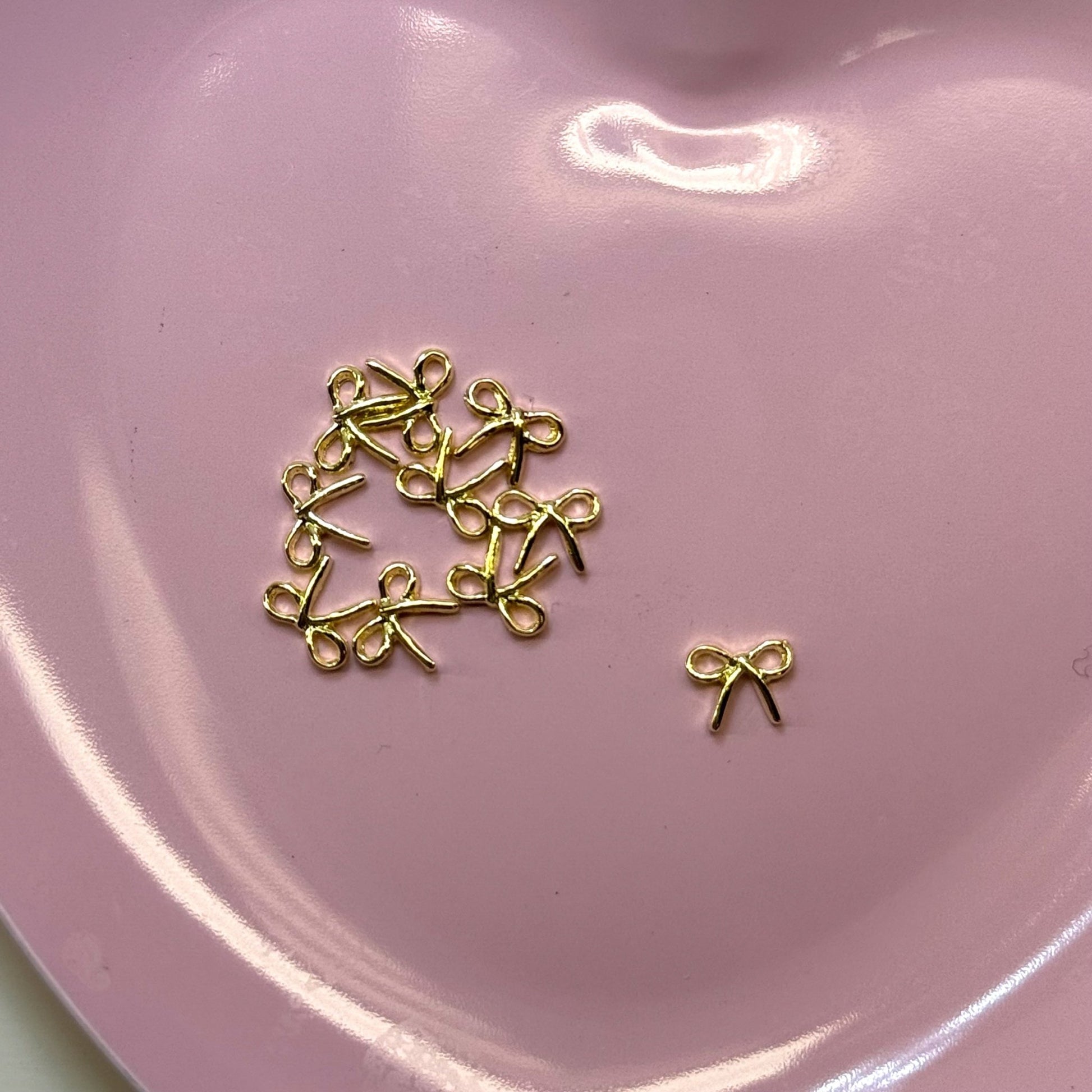 10 Pcs Thin Bow Gold Nail Charms - Elegant & Cute Nail Accessories - JTessentials