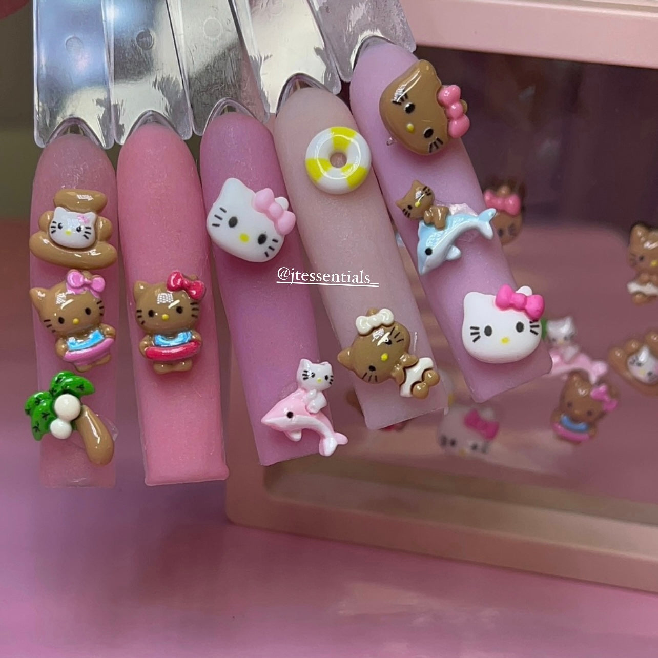 11 pcs- Summer Tan Hello kitty Pink nail charm