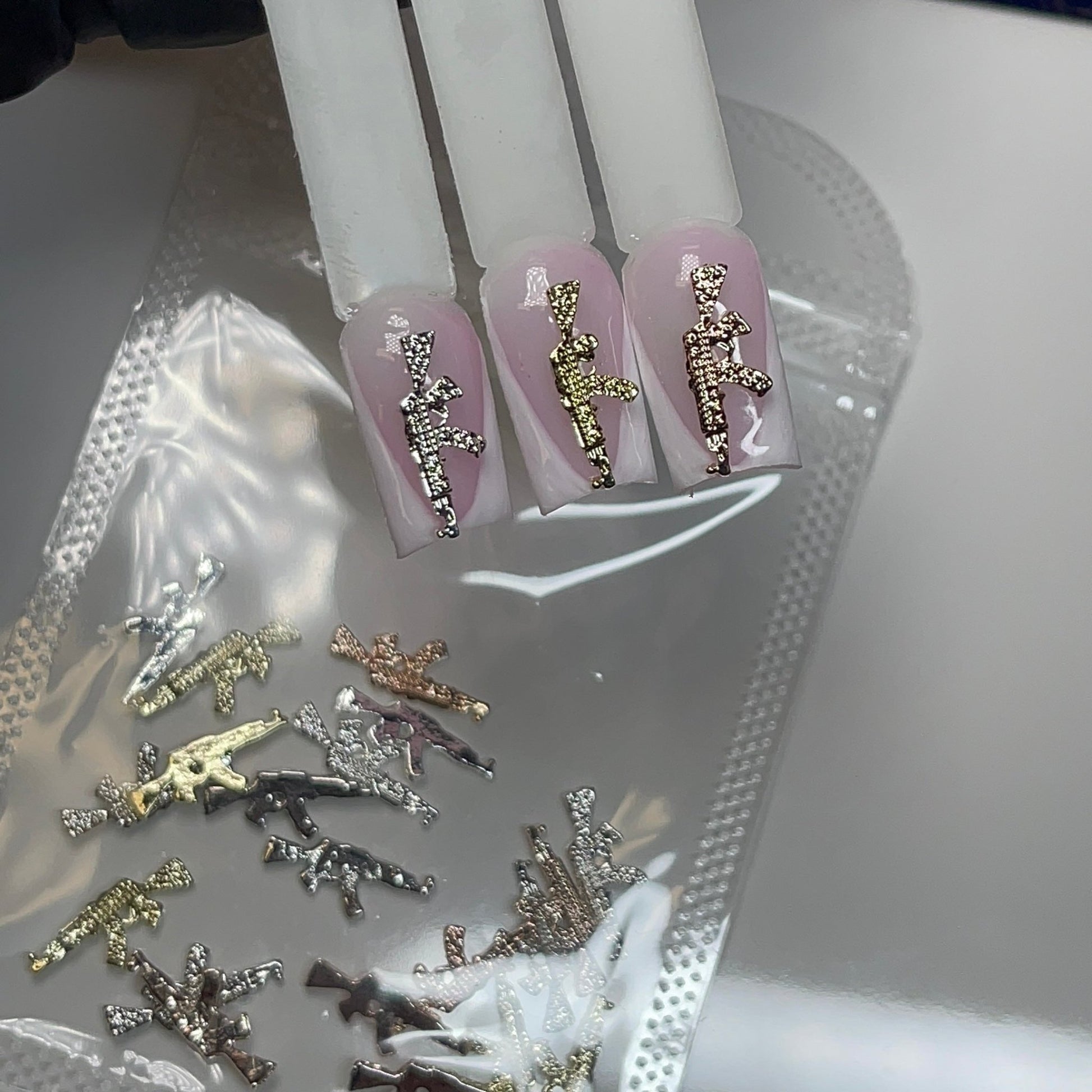 20 pcs - nail accessories Multicolor Gun Shape riffle - JTessentials