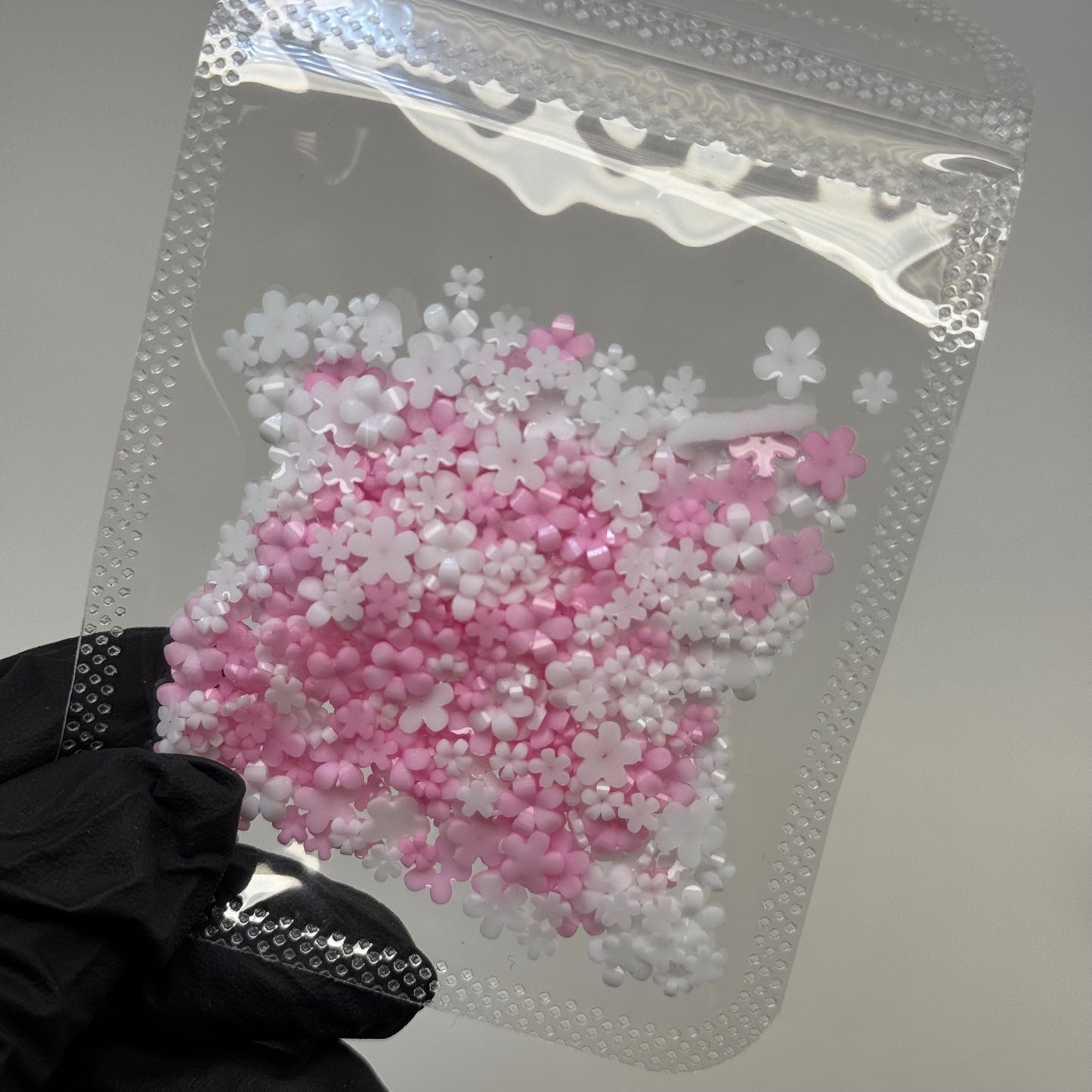 White & pink 3D Resin Flowers for Nail Art – One Bag of Floral Nail Embellishments