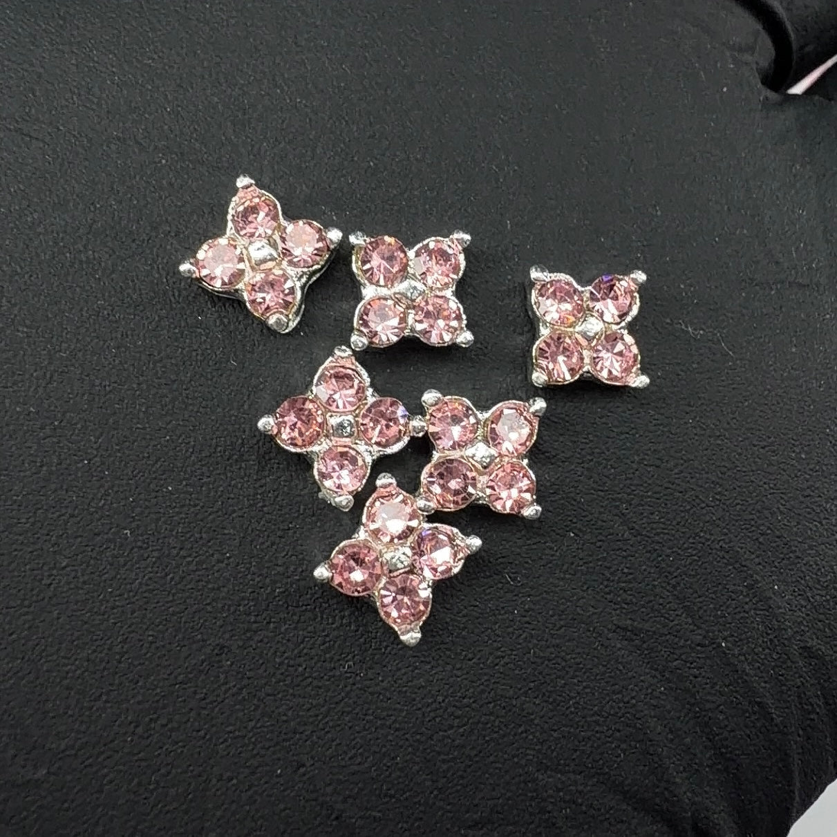 6 pcs Pink clover - Nail charms - JTessentials