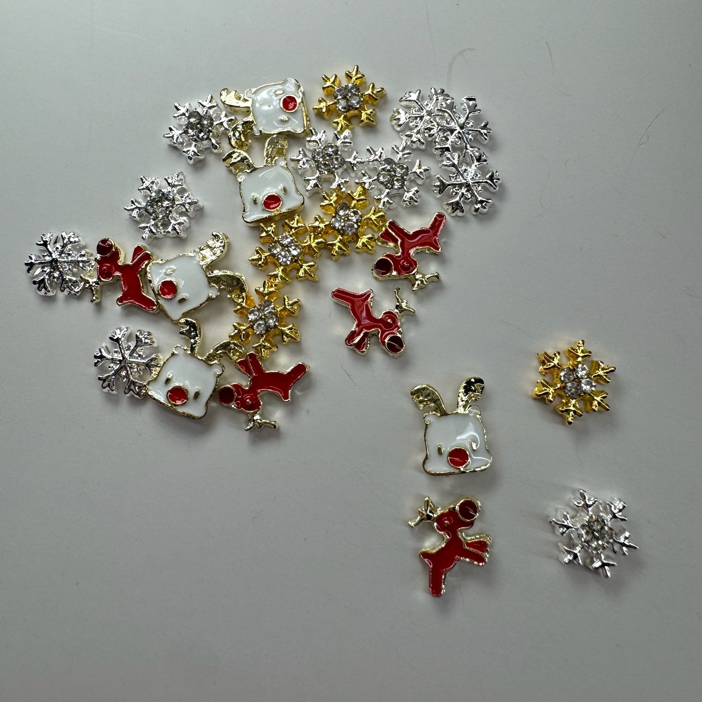 25-Piece Christmas Nail Charm Mix - Snowflake & Reindeer Holiday Set