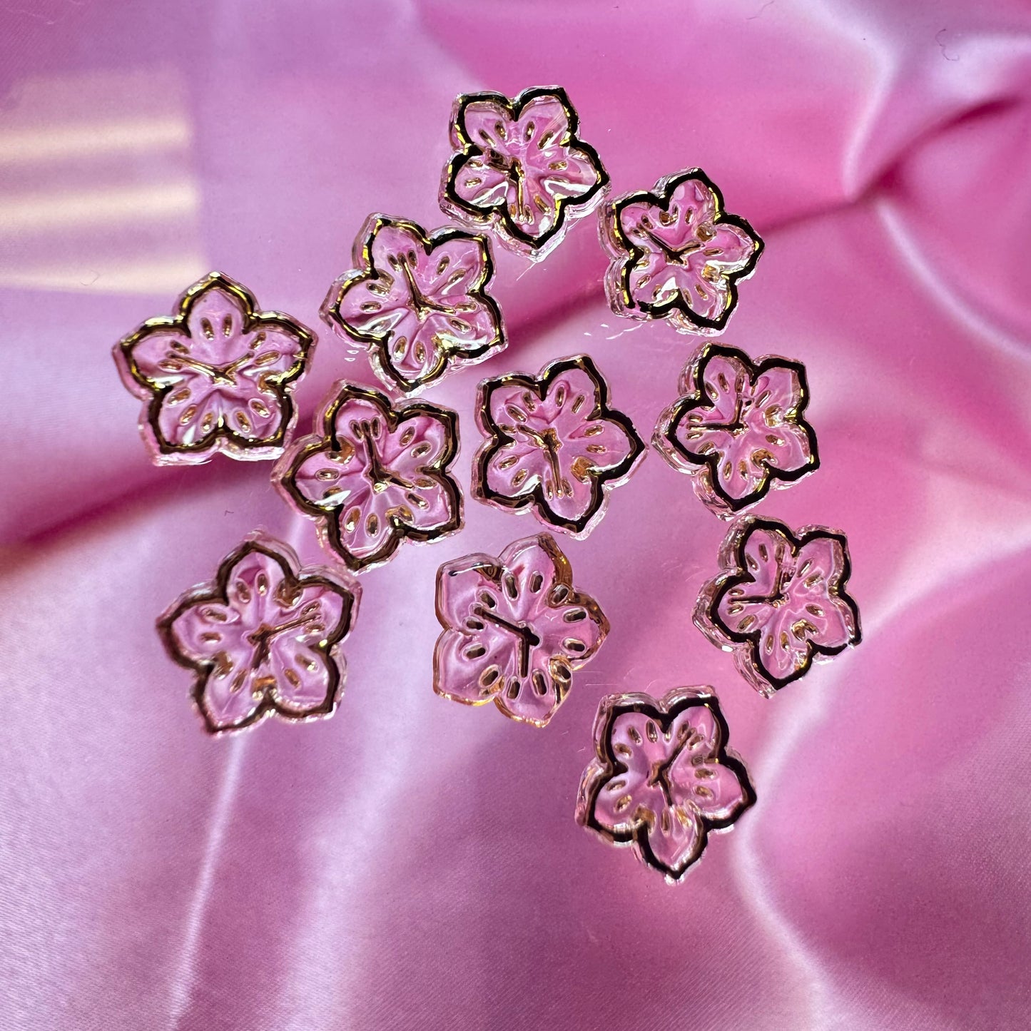 10 pcs fresh flower nail charm  & gold