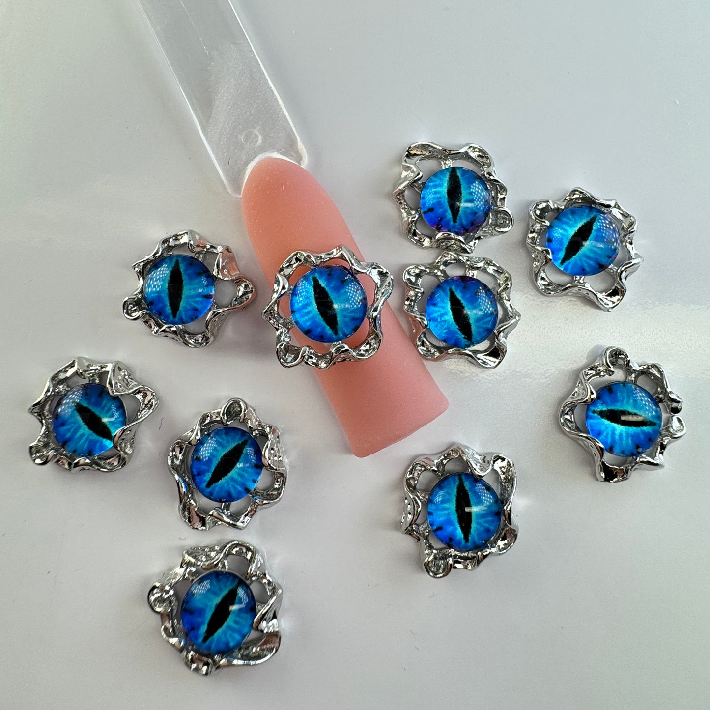 10 Pcs Blue Eyeball Halloween Nail Charms - Spooky & Stylish Nail Art Decoration