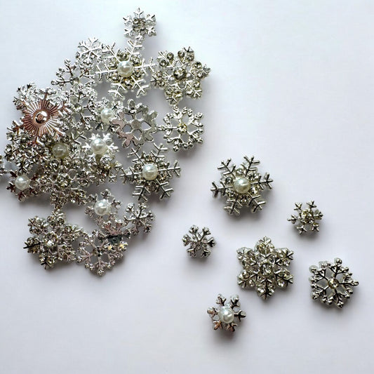 30-Piece Christmas Silver Snowflake Mix - Festive Nail Charms Set