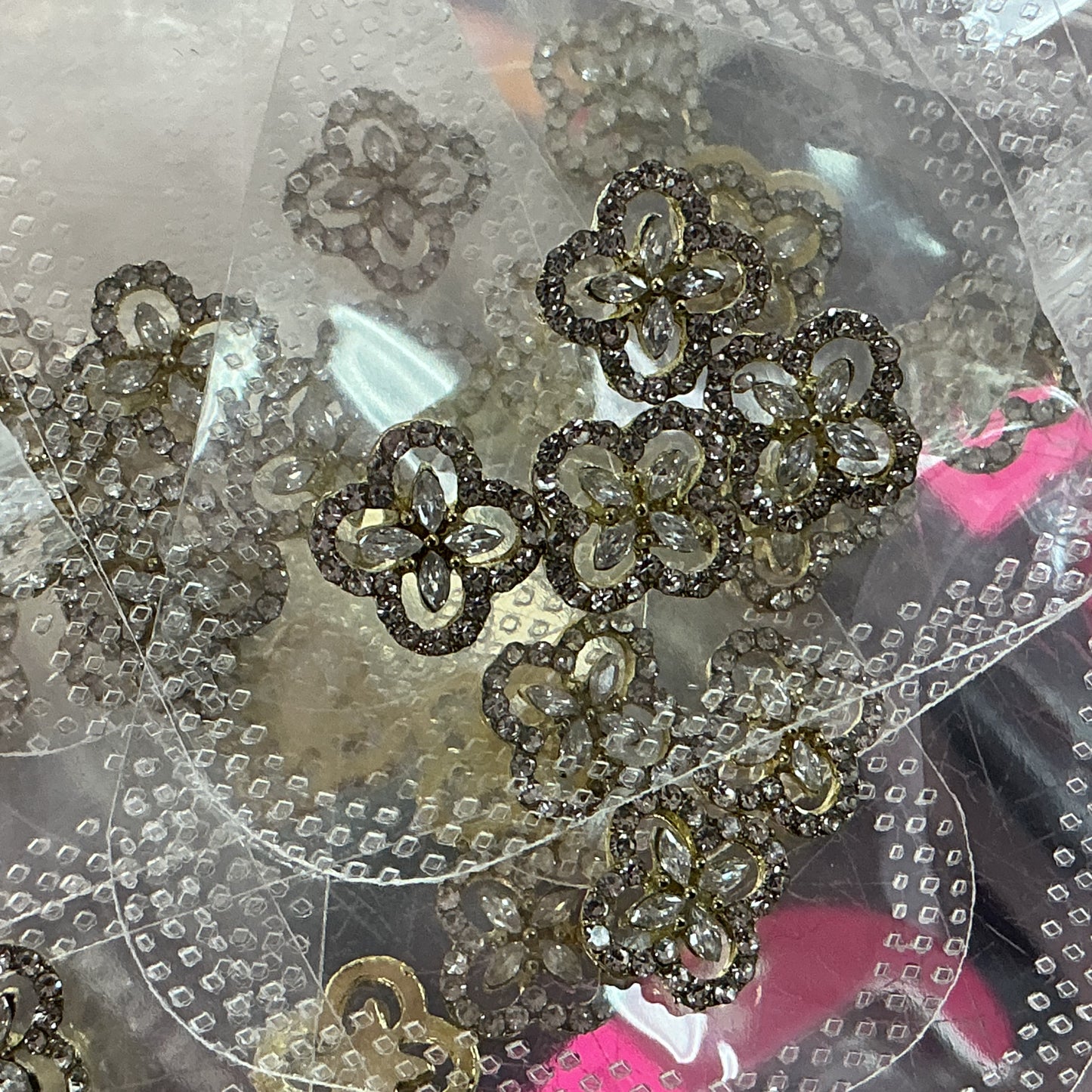 4 PCs Gold clover charms-  high quality