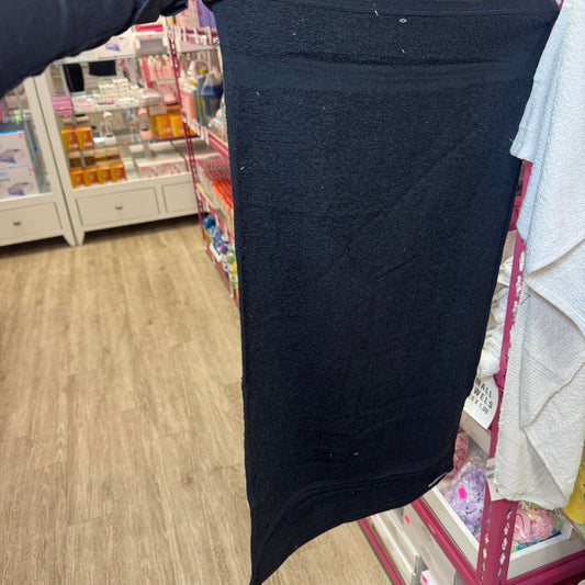 Black Salon Hand Towel – Soft & Absorbent for Nail Techs and Spas - JTessentials