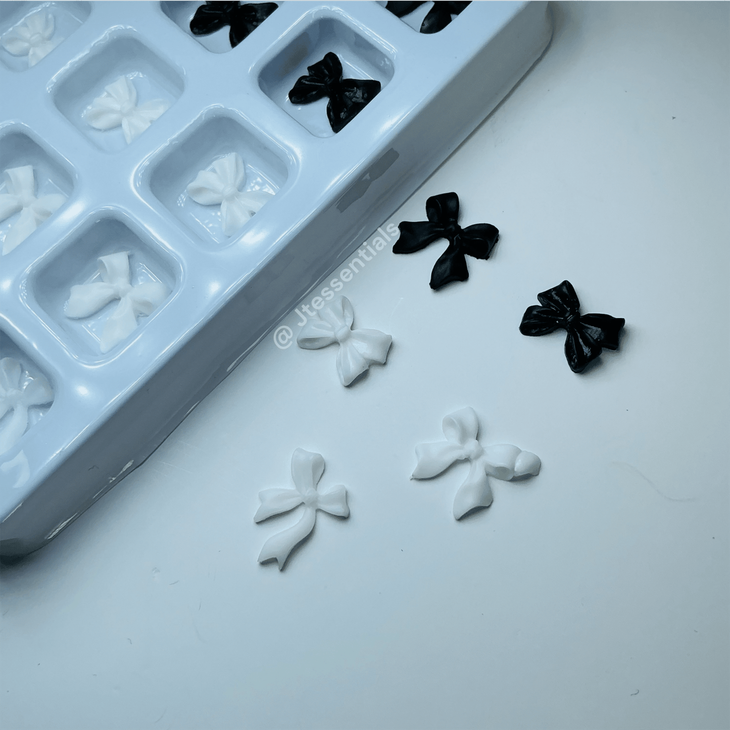 Black & White Bow Nail Charms Set - 20 PCs - JTessentials