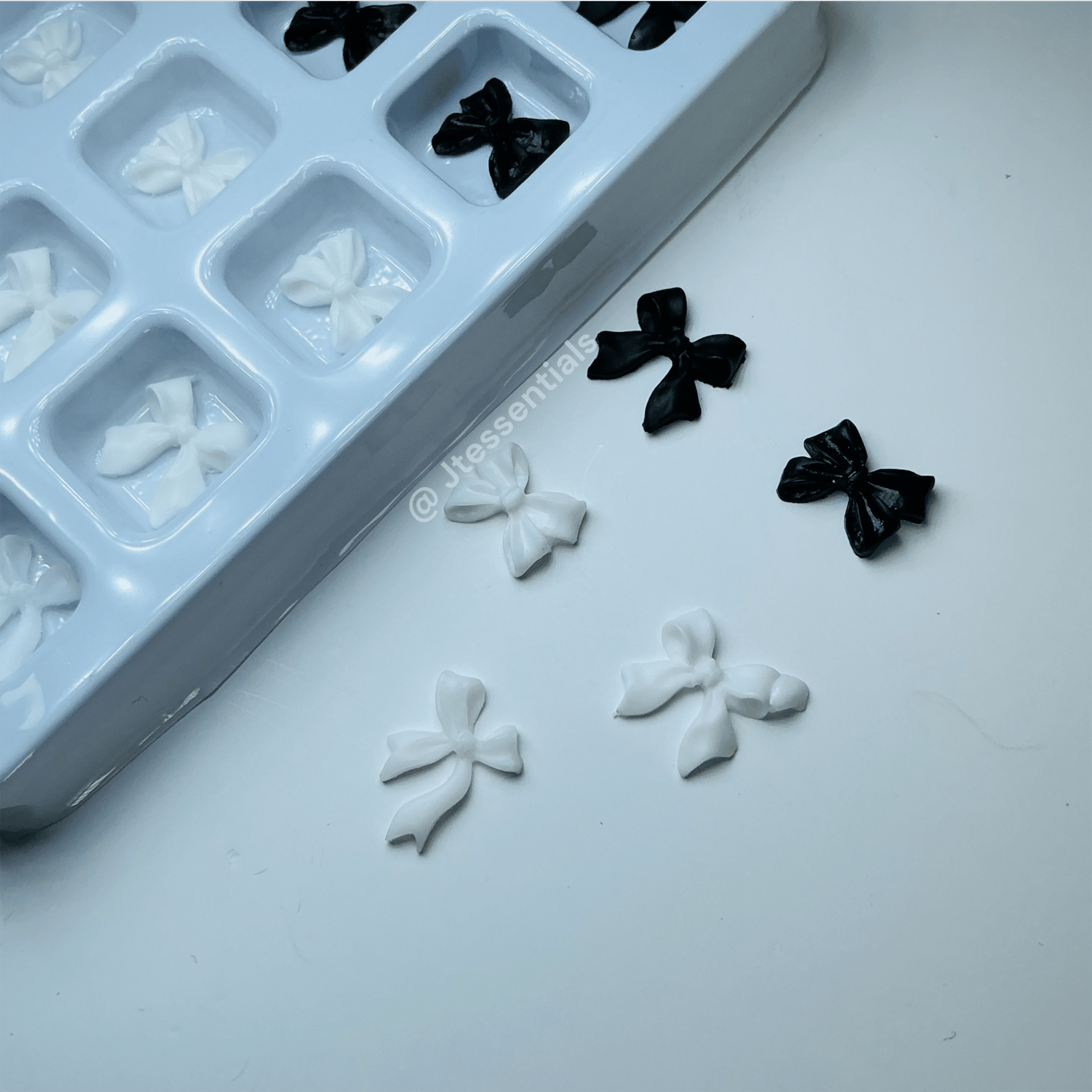 Black & White Bow Nail Charms Set - 20 PCs - JTessentials