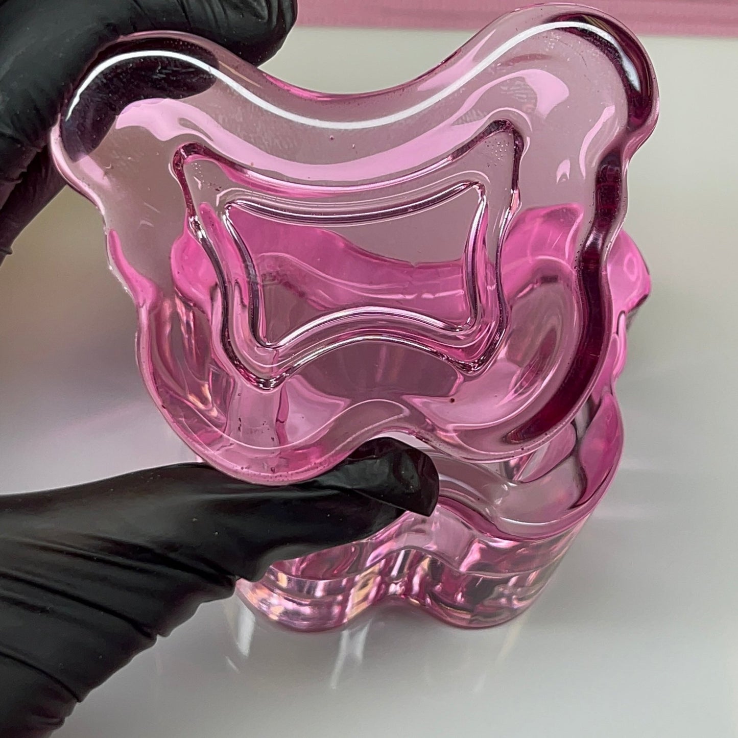 Butterfly Dappen Dish PINK - monomer dish - JTessentials