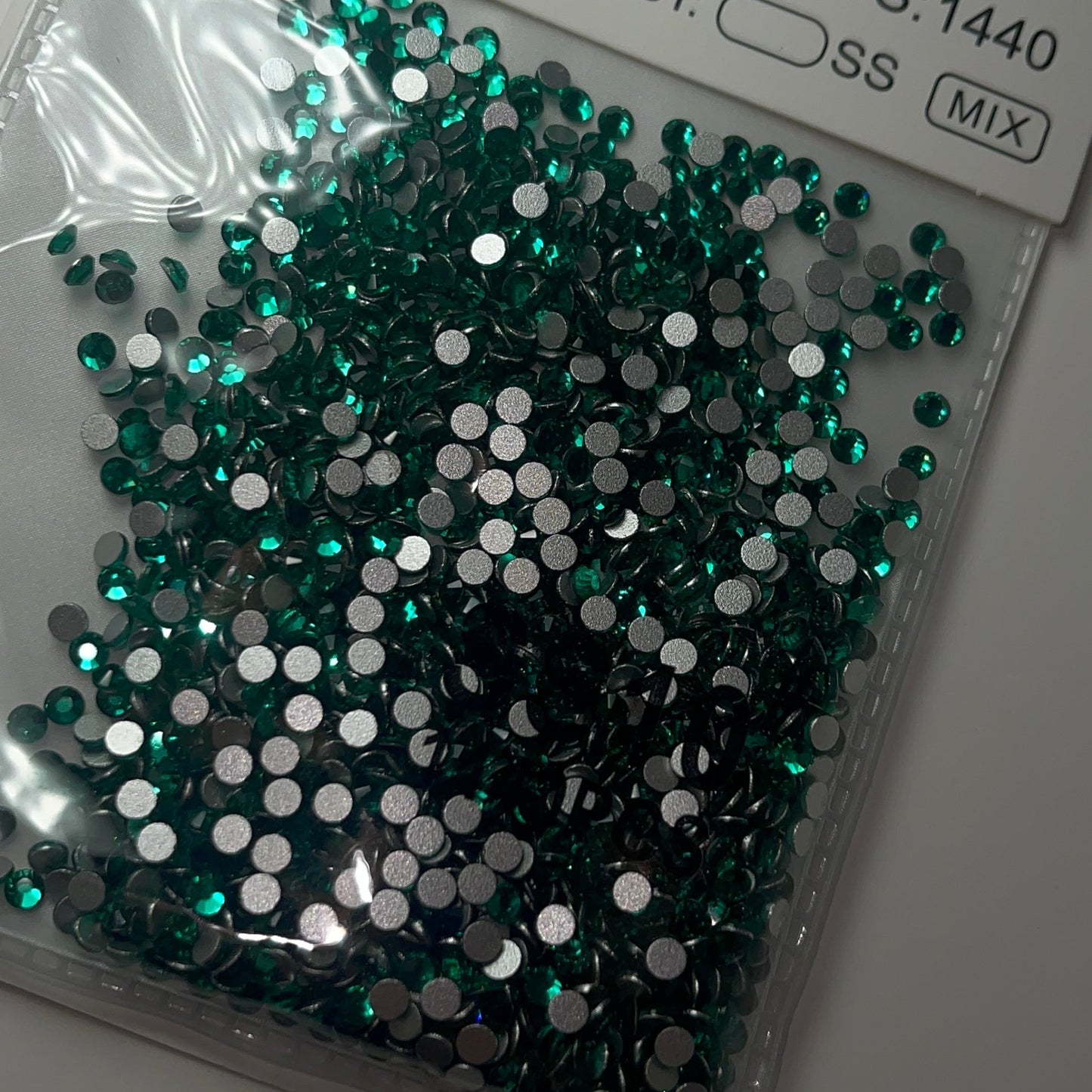 Crystal ss10 green 1440 pcs rhinestone pack - JTessentials