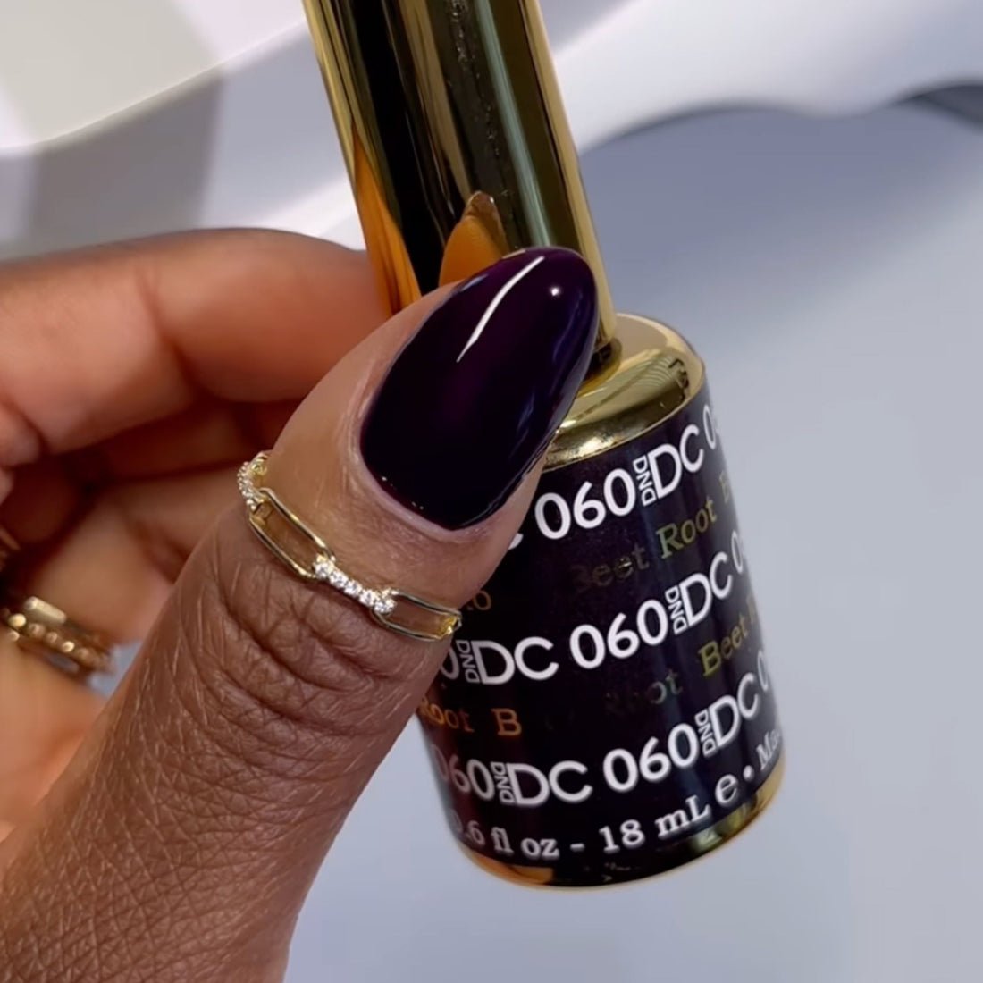DND Beet Root 060 Gel Polish Duo – Rich Berry Red | Gel & Matching Lacquer Set - JTessentials
