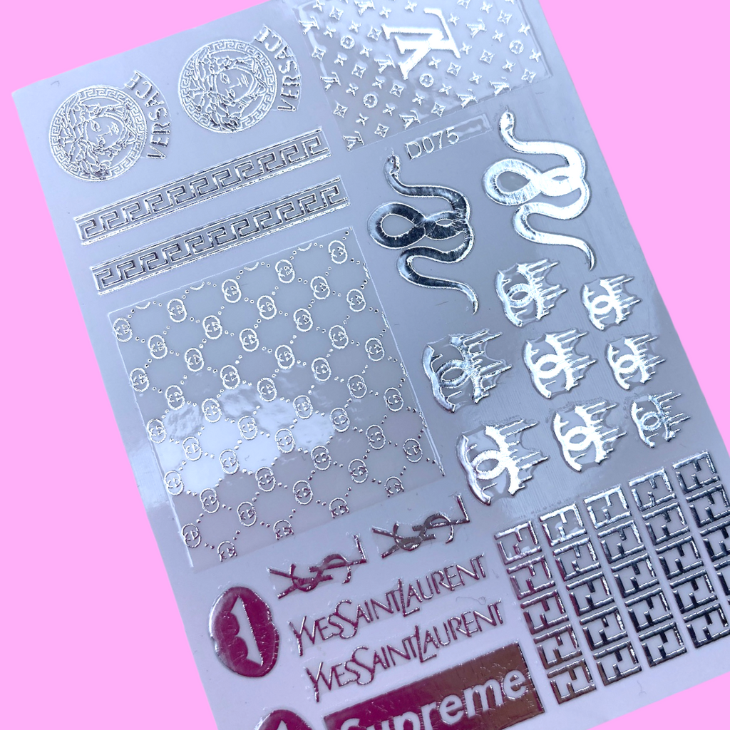 Silver Luxurious Brands Lips & Snake Sticker D075-4