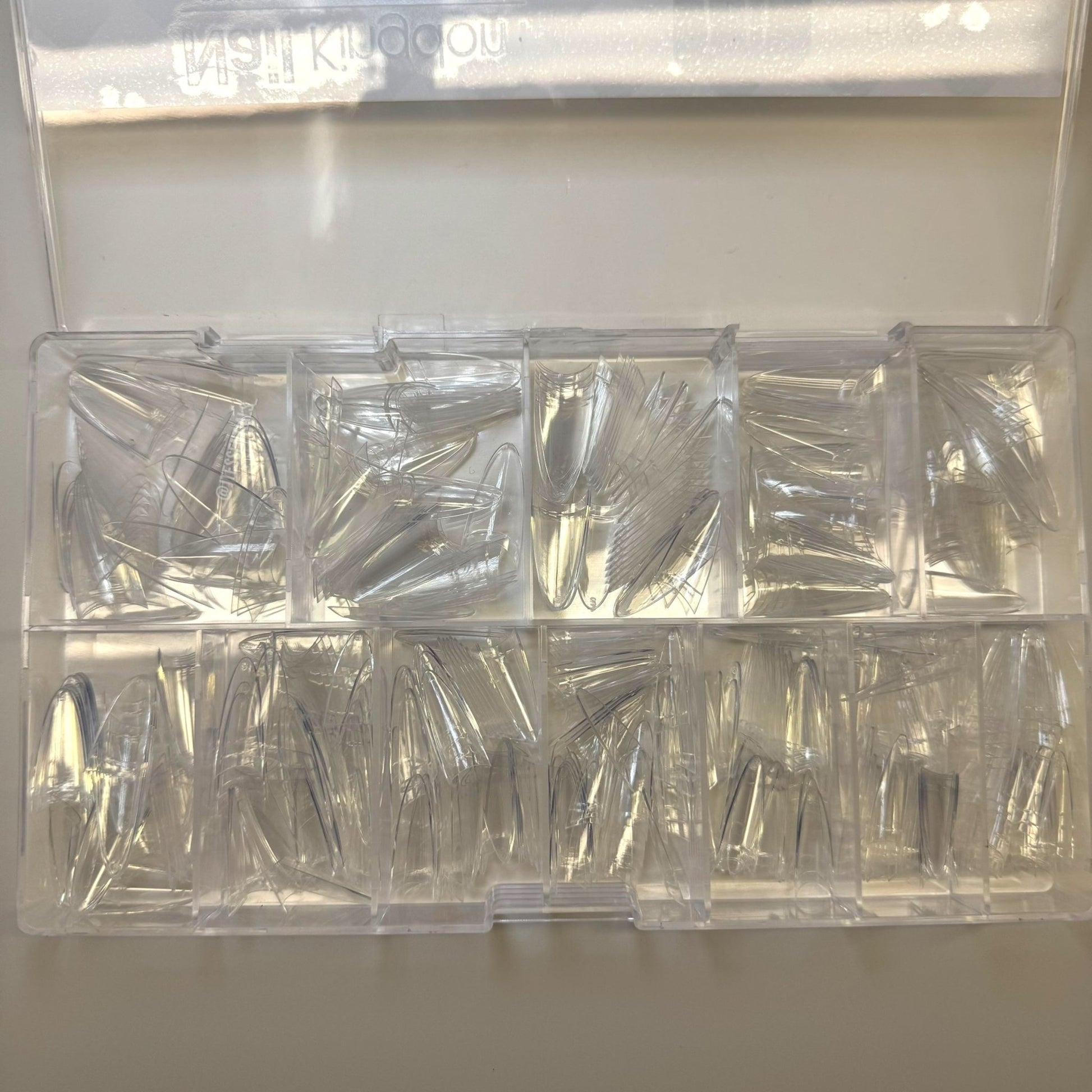 Medium Almond Tips Pre - shaped - BOX 504 pcs - JTessentials
