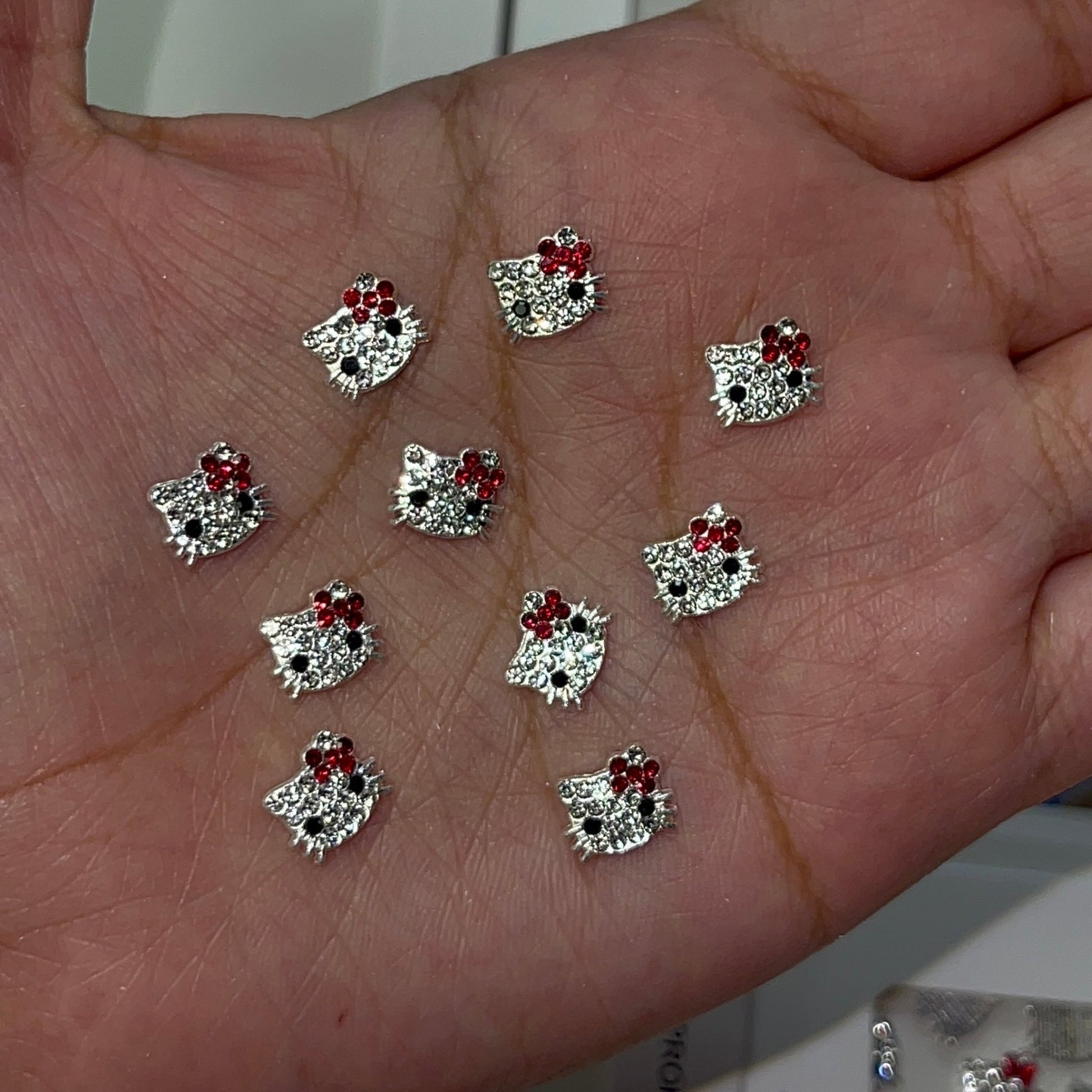 Red Bling Face - hello k nail charm - JTessentials